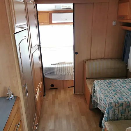 Sea Caravan/camper On The * 키텐