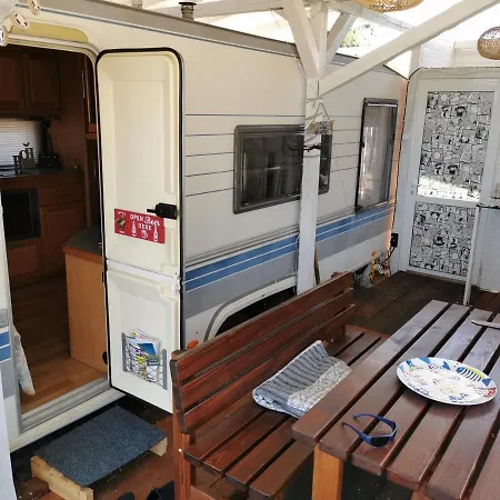 Campingplads Sea Caravan/camper On The *