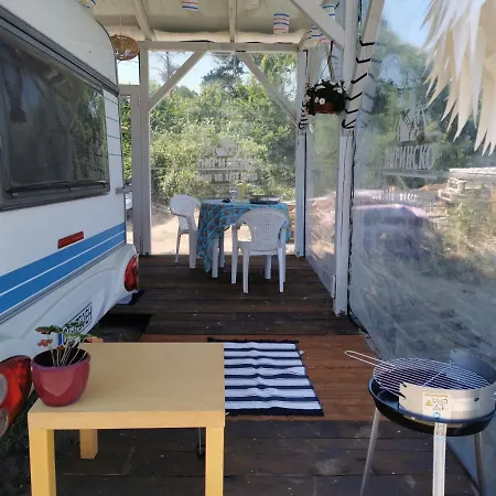 Sea Caravan/camper On The Campingplads *
