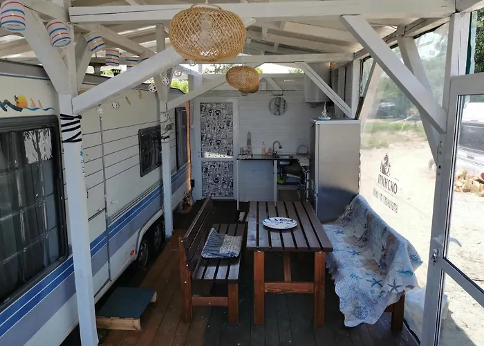 Campingplads Sea Caravan/camper On The *