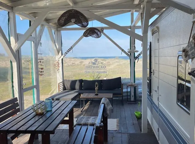 Campingplads Sea Caravan/camper On The *