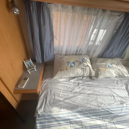 Кемпінг Sea Caravan/camper On The